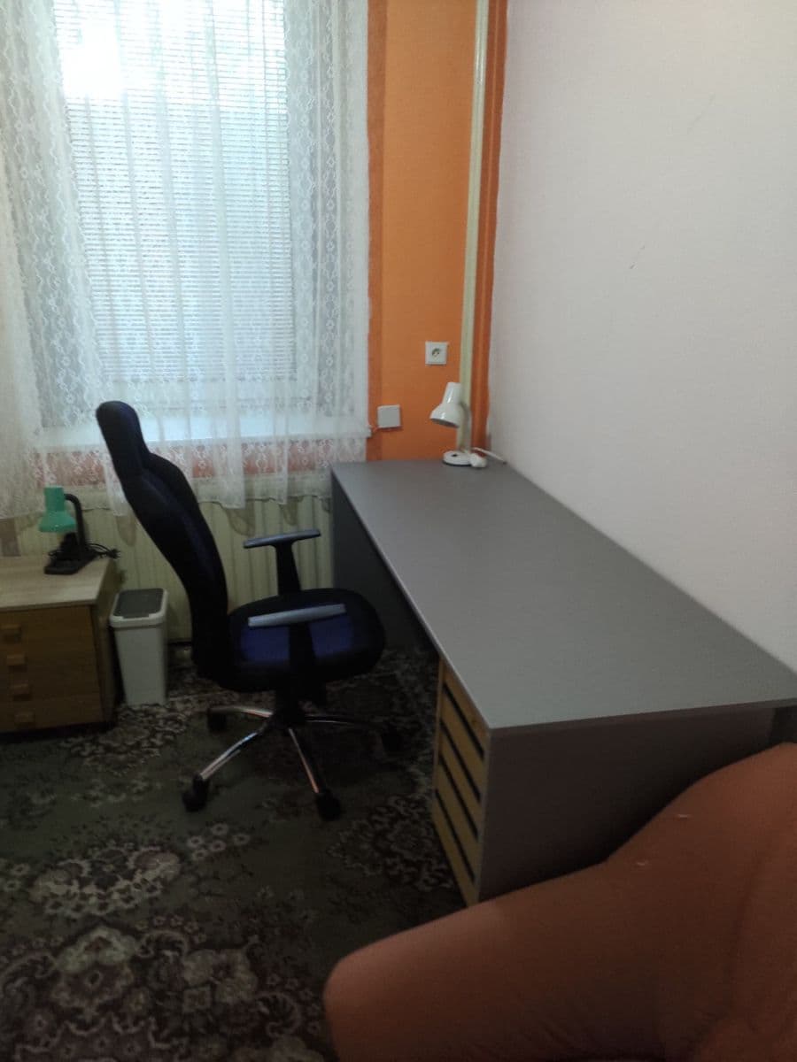 Studio flat to rent, 25 m², Husova, Pardubice, Pardubický Region Studio flat to rent, 25 m², Husova, Pardubice, Pardubický Region
