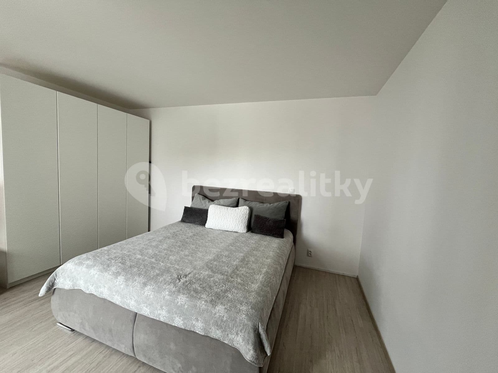 Studio flat to rent, 42 m², Reissigova, Brno, Jihomoravský Region Studio flat to rent, 42 m², Reissigova, Brno, Jihomoravský Region