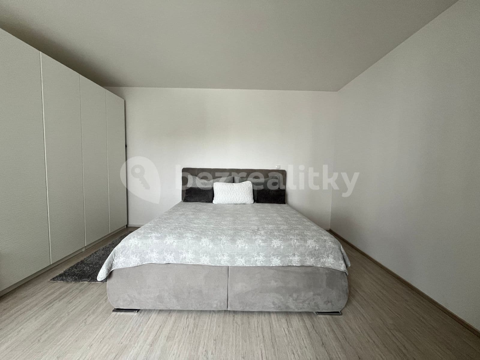 Studio flat to rent, 42 m², Reissigova, Brno, Jihomoravský Region Studio flat to rent, 42 m², Reissigova, Brno, Jihomoravský Region