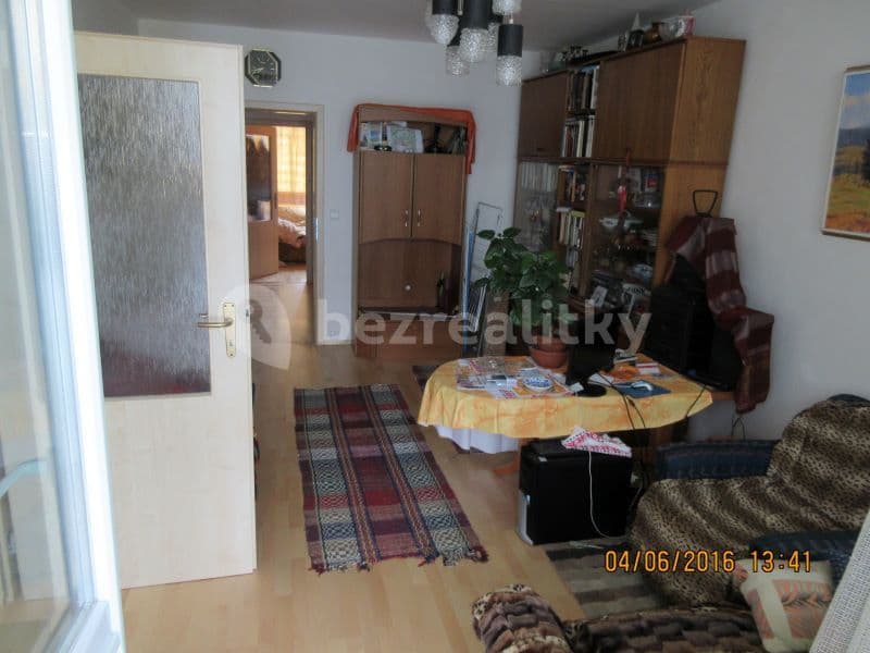 3 bedroom flat to rent, 74 m², Rodopská, Prague, Prague 3 bedroom flat to rent, 74 m², Rodopská, Prague, Prague