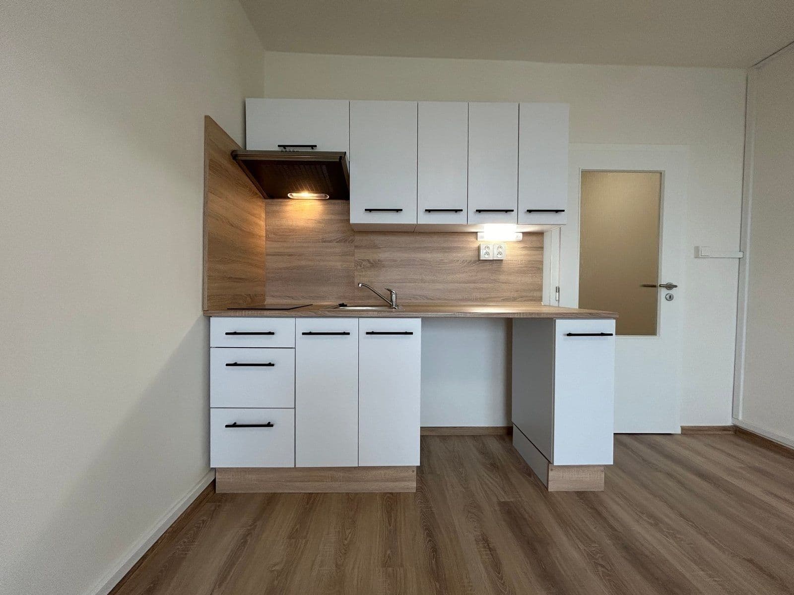 Studio flat to rent, 27 m², Okružní, Orlová, Moravskoslezský Region Studio flat to rent, 27 m², Okružní, Orlová, Moravskoslezský Region