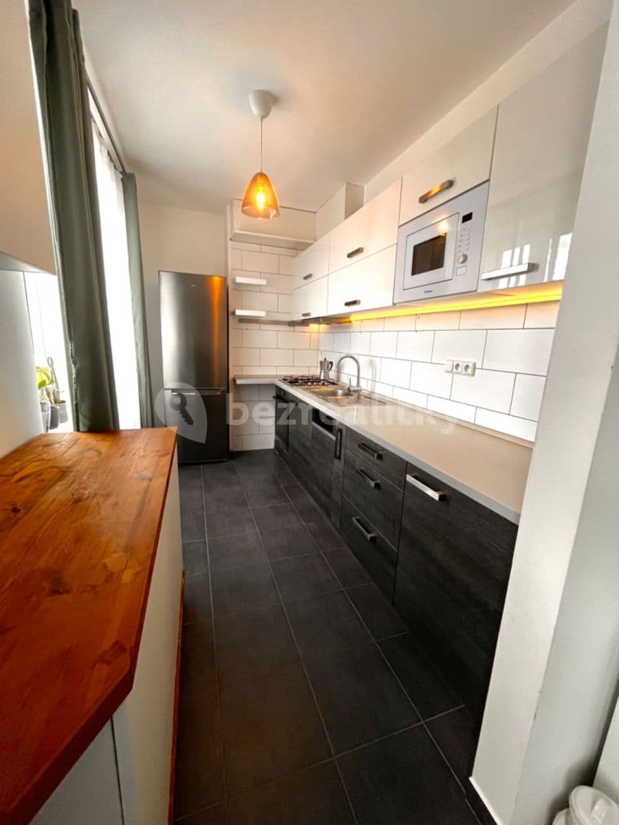 2 bedroom with open-plan kitchen flat to rent, 65 m², Alešova, Plzeň, Plzeňský Region 2 bedroom with open-plan kitchen flat to rent, 65 m², Alešova, Plzeň, Plzeňský Region