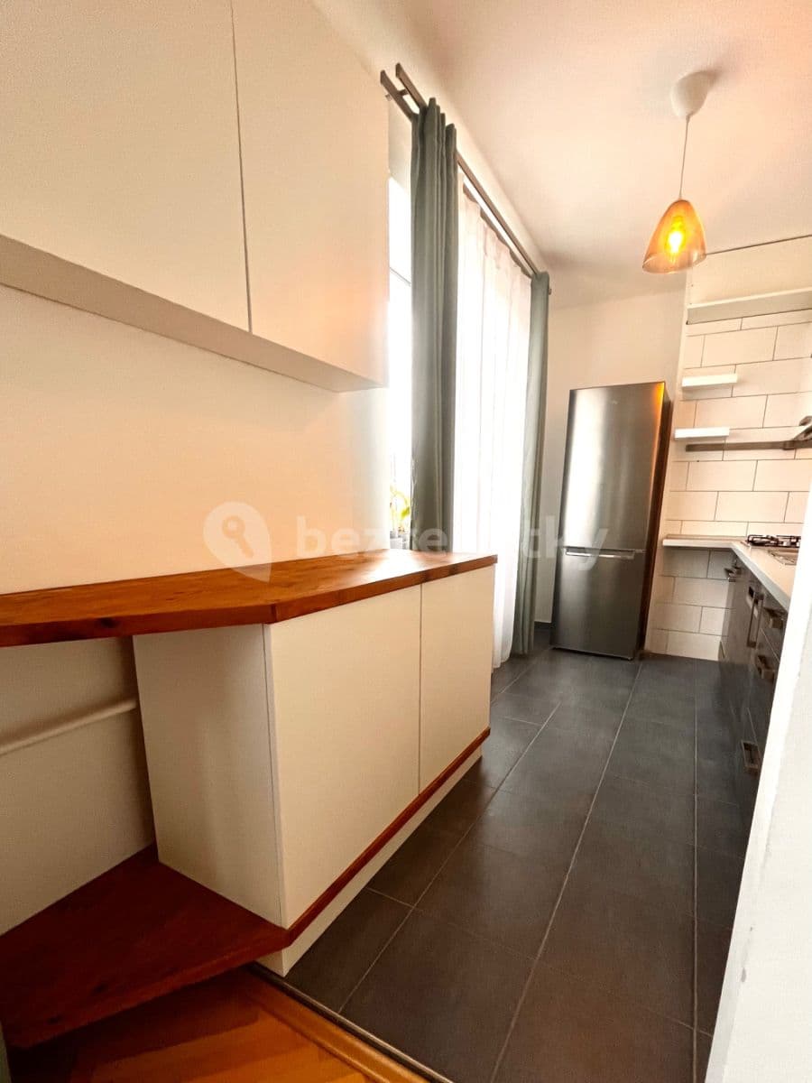 2 bedroom with open-plan kitchen flat to rent, 65 m², Alešova, Plzeň, Plzeňský Region 2 bedroom with open-plan kitchen flat to rent, 65 m², Alešova, Plzeň, Plzeňský Region