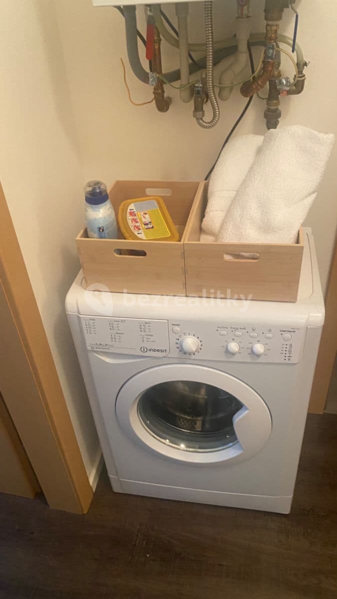 1 bedroom with open-plan kitchen flat to rent, 42 m², Kodaňská, Prague, Prague 1 bedroom with open-plan kitchen flat to rent, 42 m², Kodaňská, Prague, Prague