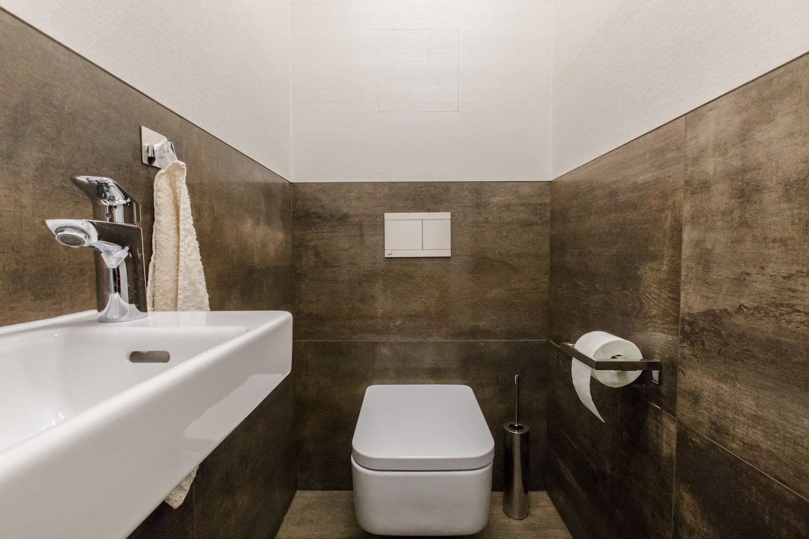 flat to rent, 120 m², Hartigova, Prague, Prague flat to rent, 120 m², Hartigova, Prague, Prague