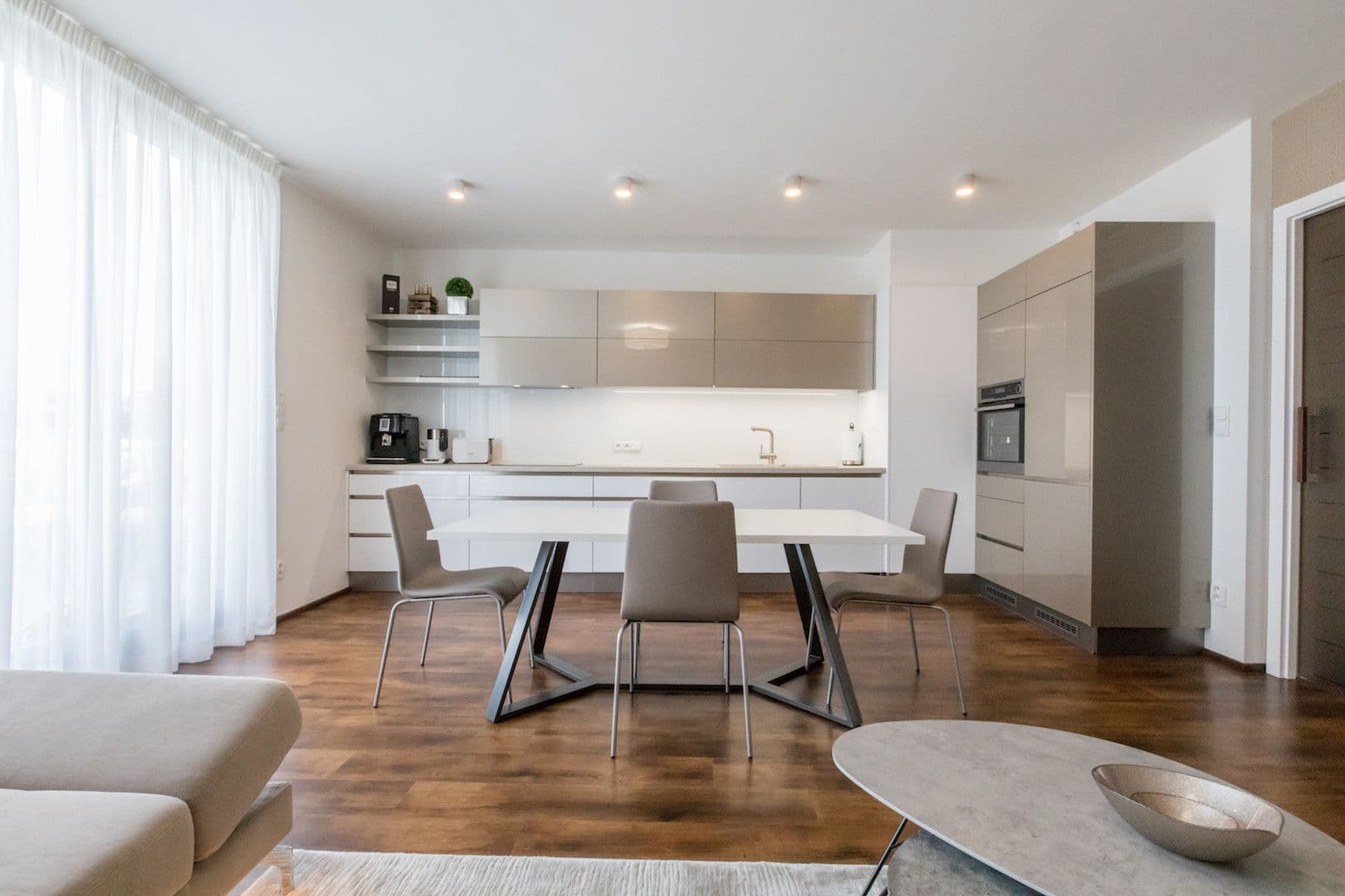 flat to rent, 120 m², Hartigova, Prague, Prague flat to rent, 120 m², Hartigova, Prague, Prague