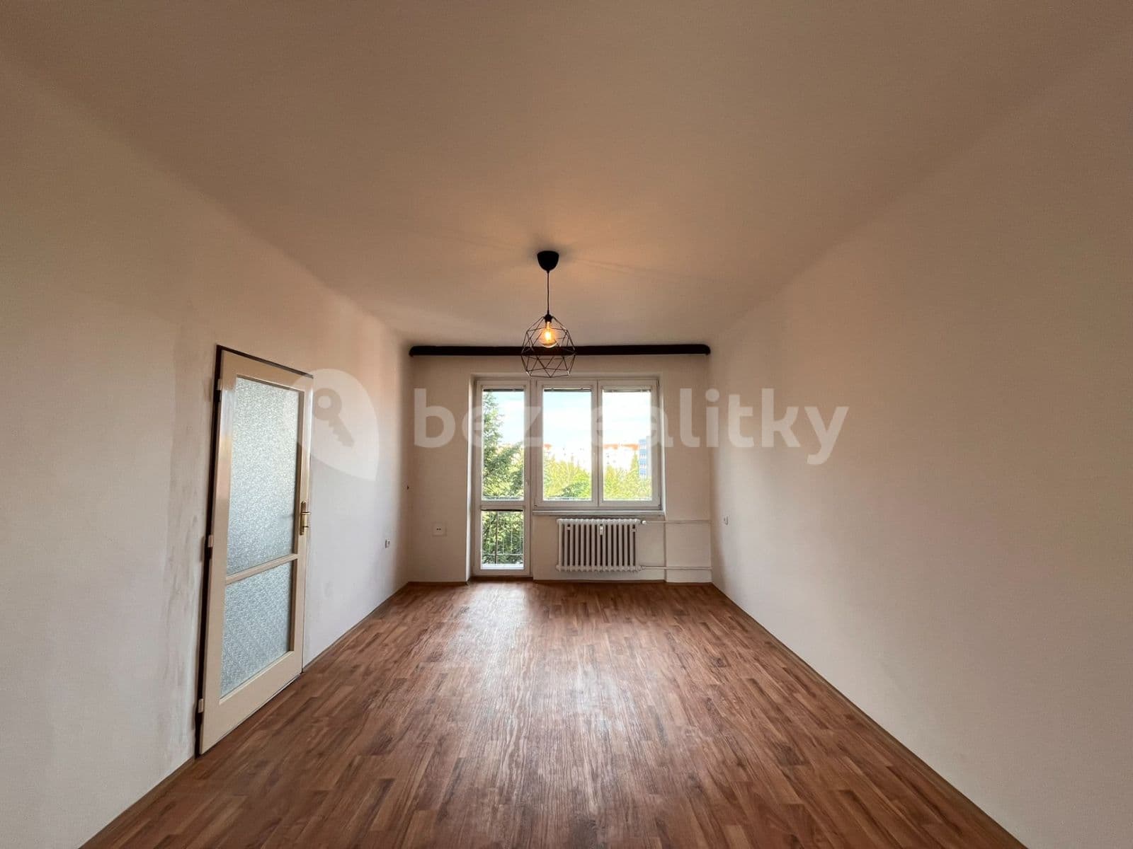 3 bedroom flat to rent, 65 m², Na Stezce, Prague, Prague 3 bedroom flat to rent, 65 m², Na Stezce, Prague, Prague