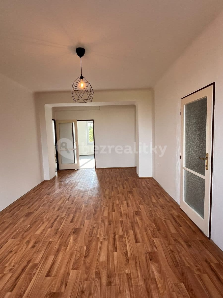 3 bedroom flat to rent, 65 m², Na Stezce, Prague, Prague 3 bedroom flat to rent, 65 m², Na Stezce, Prague, Prague