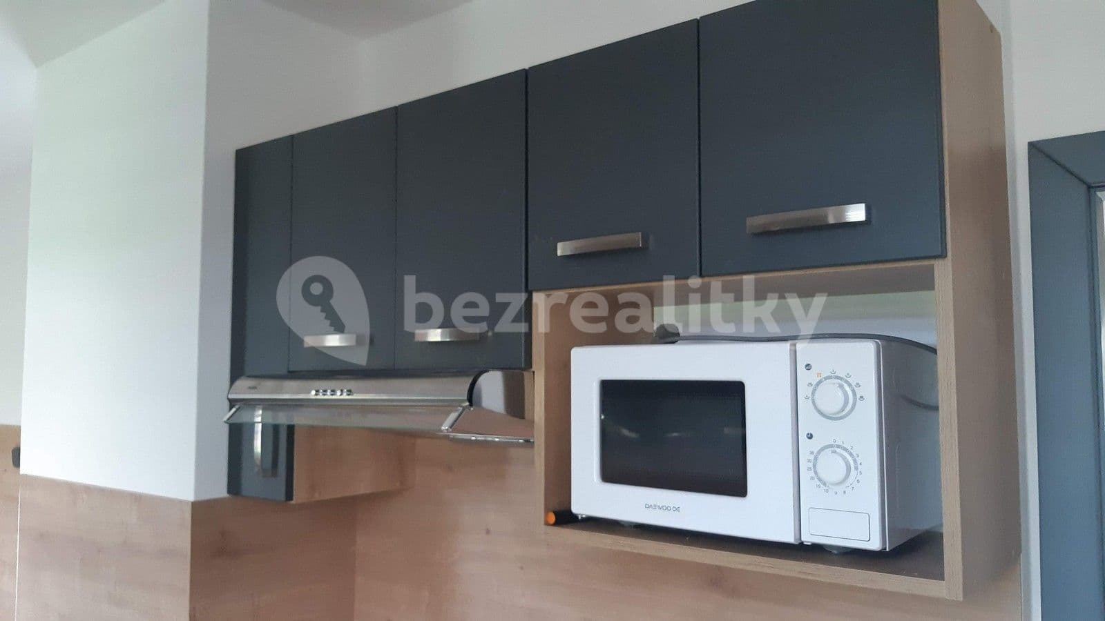 house to rent, 66 m², Suchdol, Středočeský Region house to rent, 66 m², Suchdol, Středočeský Region