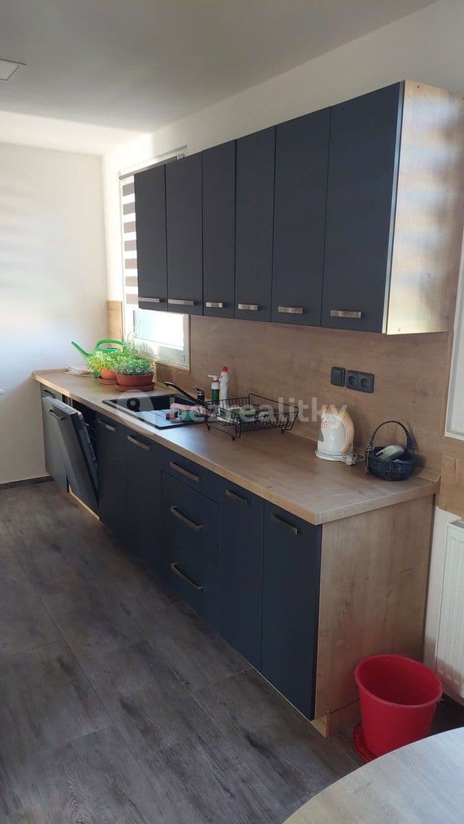 house to rent, 66 m², Suchdol, Středočeský Region house to rent, 66 m², Suchdol, Středočeský Region