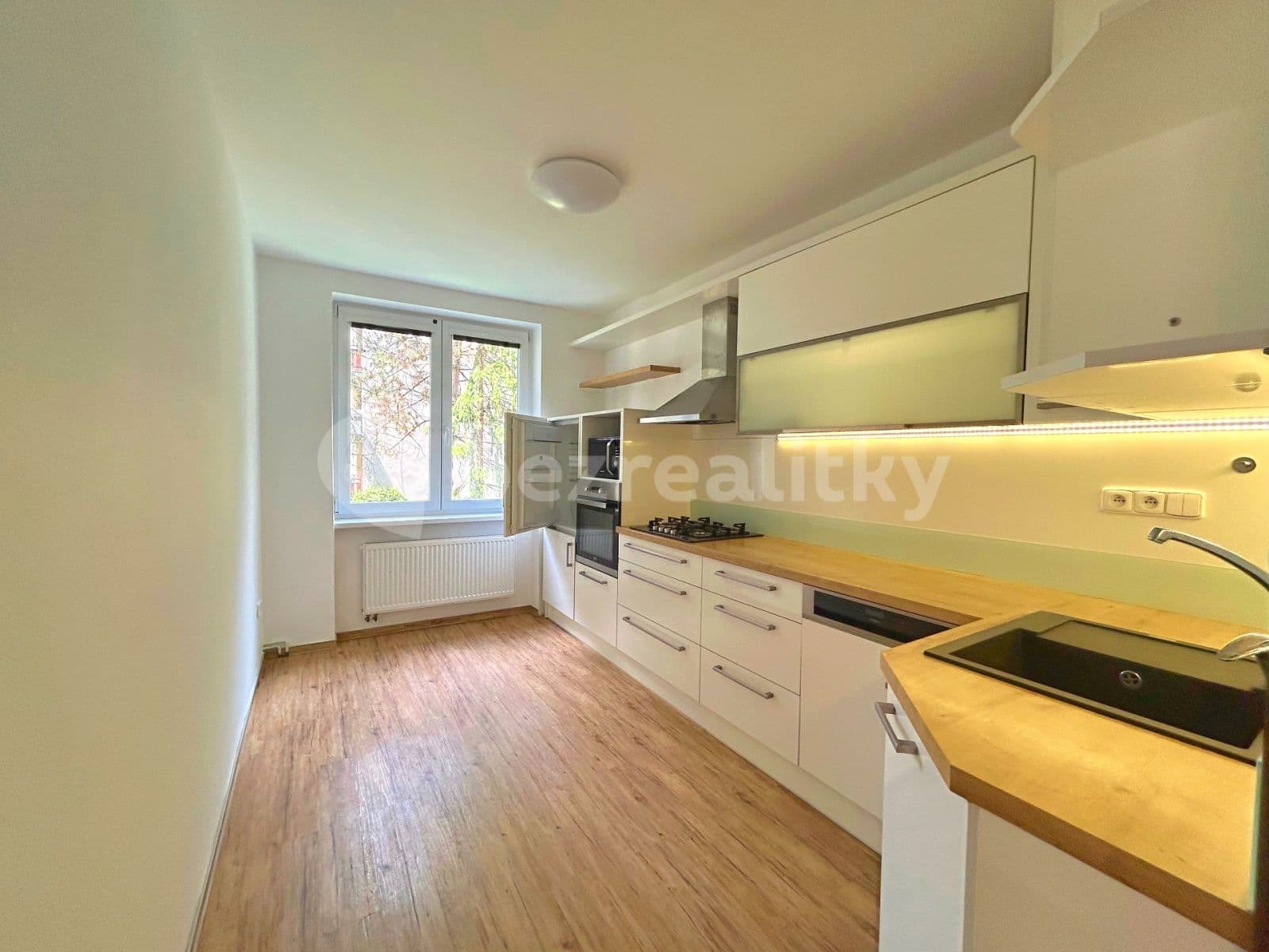 2 bedroom flat to rent, 59 m², Slatinka, Brno, Jihomoravský Region 2 bedroom flat to rent, 59 m², Slatinka, Brno, Jihomoravský Region