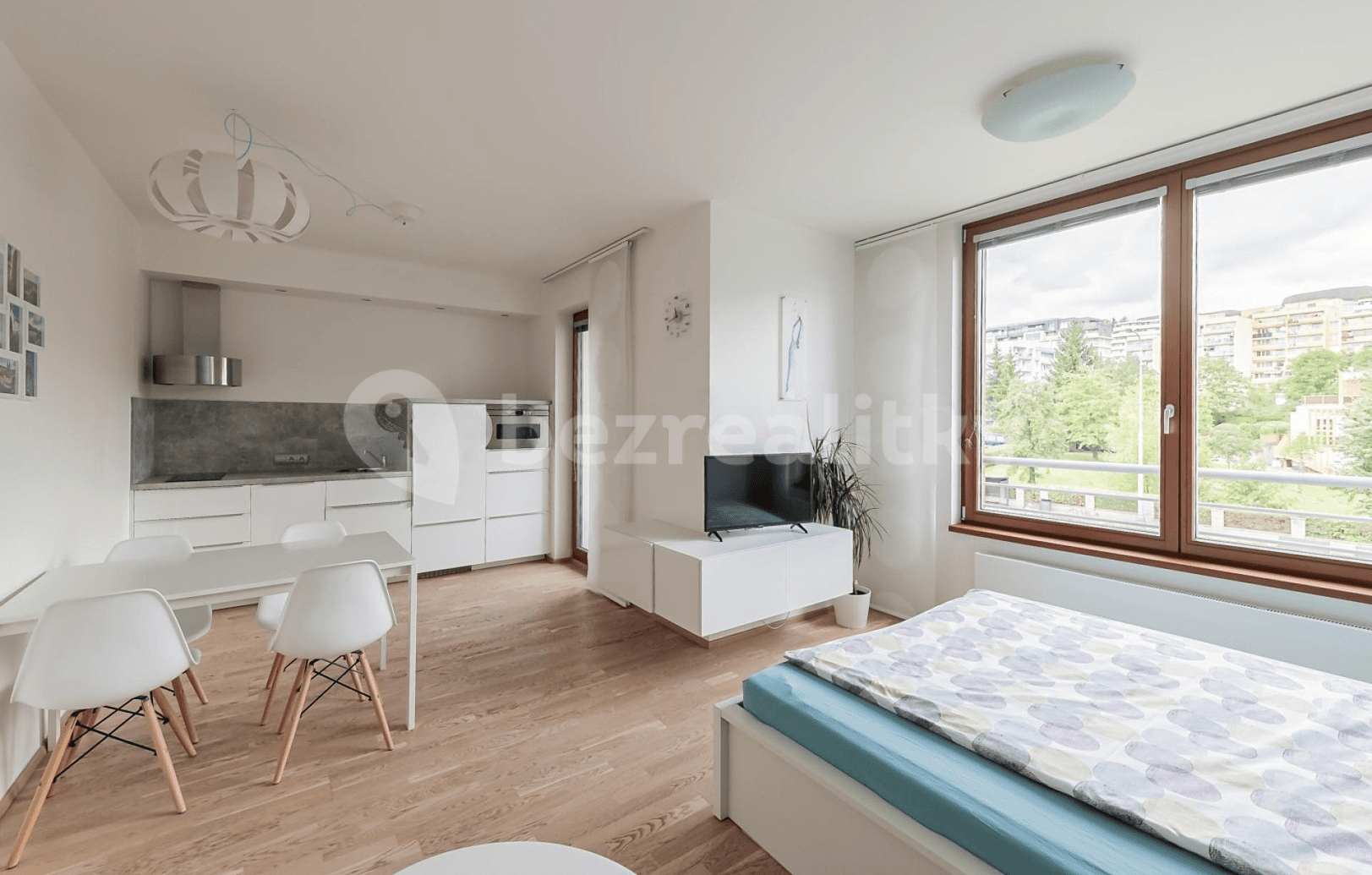 Studio flat to rent, 39 m², Patočkova, Prague, Prague Studio flat to rent, 39 m², Patočkova, Prague, Prague