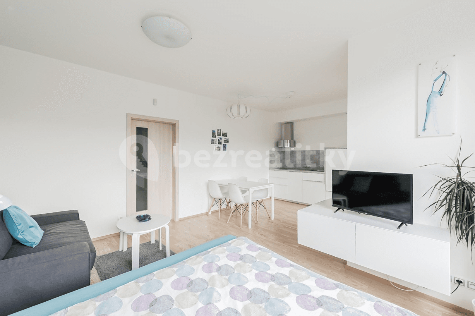 Studio flat to rent, 39 m², Patočkova, Prague, Prague Studio flat to rent, 39 m², Patočkova, Prague, Prague