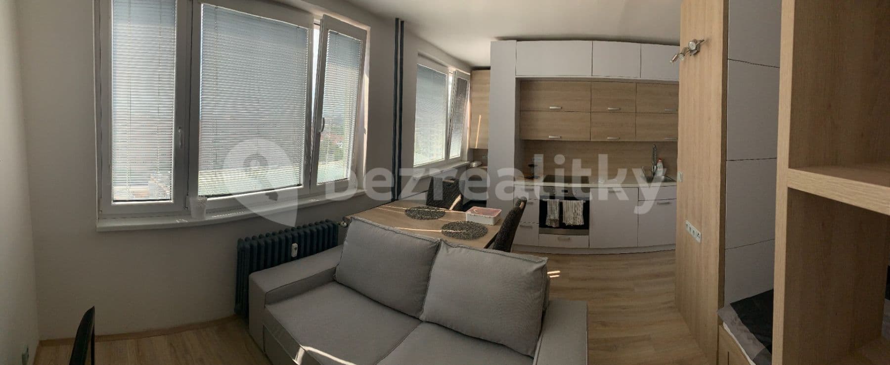 Small studio flat to rent, 32 m², Topolová, Prague, Prague Small studio flat to rent, 32 m², Topolová, Prague, Prague