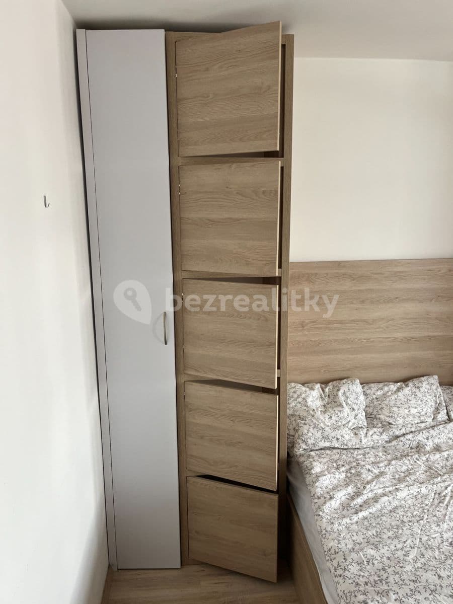 Small studio flat to rent, 32 m², Topolová, Prague, Prague Small studio flat to rent, 32 m², Topolová, Prague, Prague