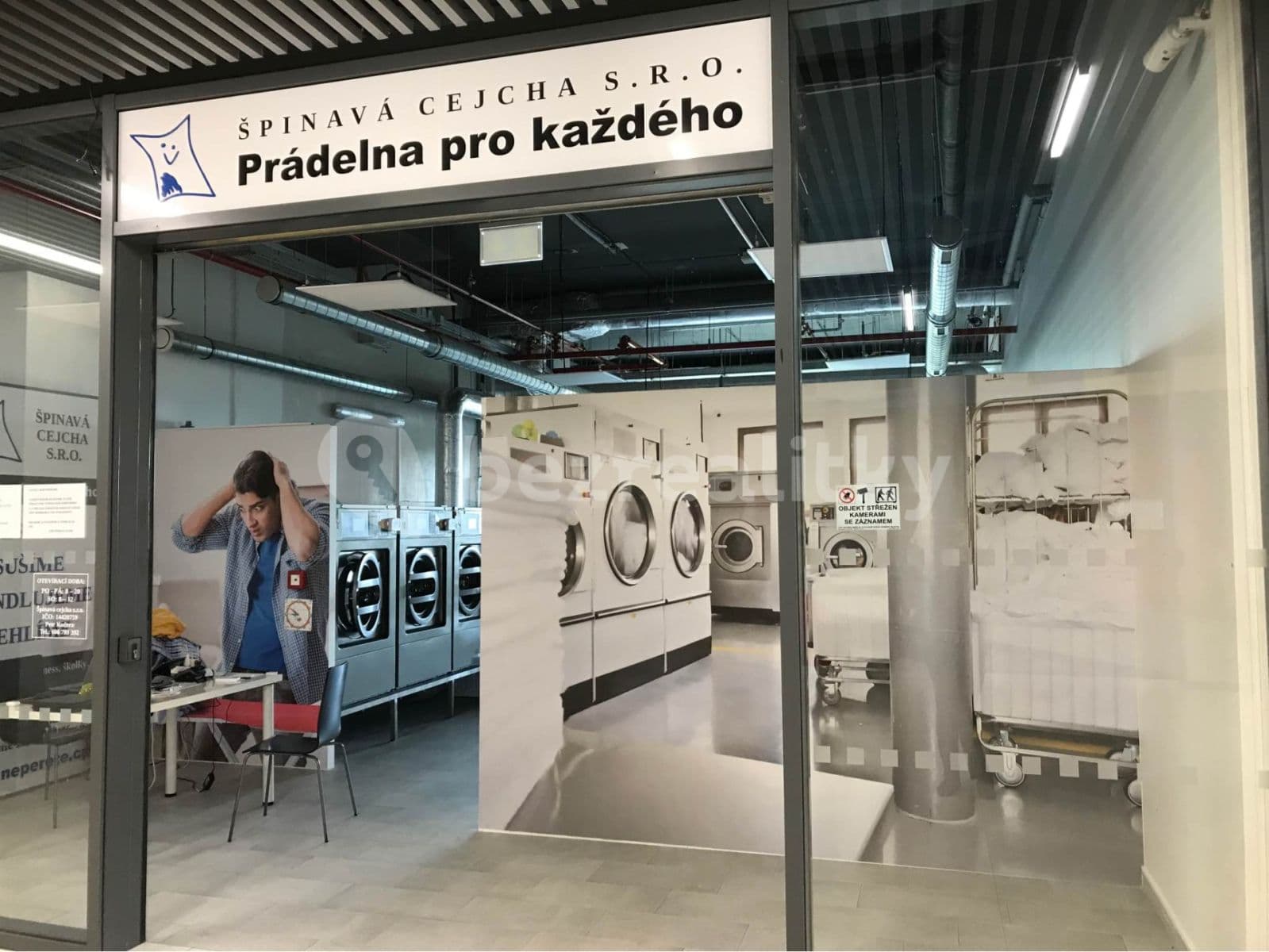 Studio flat to rent, 29 m², Mukařovského, Prague, Prague Studio flat to rent, 29 m², Mukařovského, Prague, Prague