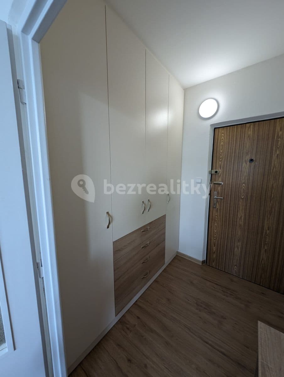 Small studio flat to rent, 35 m², Mařatkova, Prague, Prague Small studio flat to rent, 35 m², Mařatkova, Prague, Prague