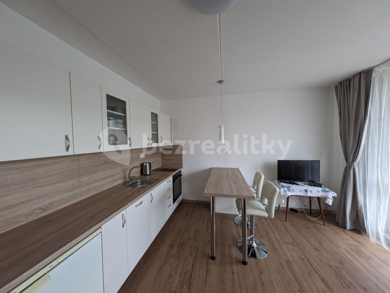 Small studio flat to rent, 35 m², Mařatkova, Prague, Prague Small studio flat to rent, 35 m², Mařatkova, Prague, Prague