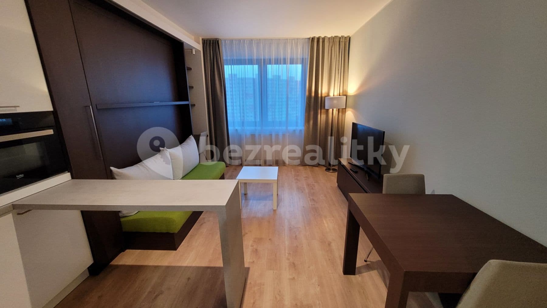 Studio flat to rent, 31 m², Mukařovského, Prague, Prague Studio flat to rent, 31 m², Mukařovského, Prague, Prague