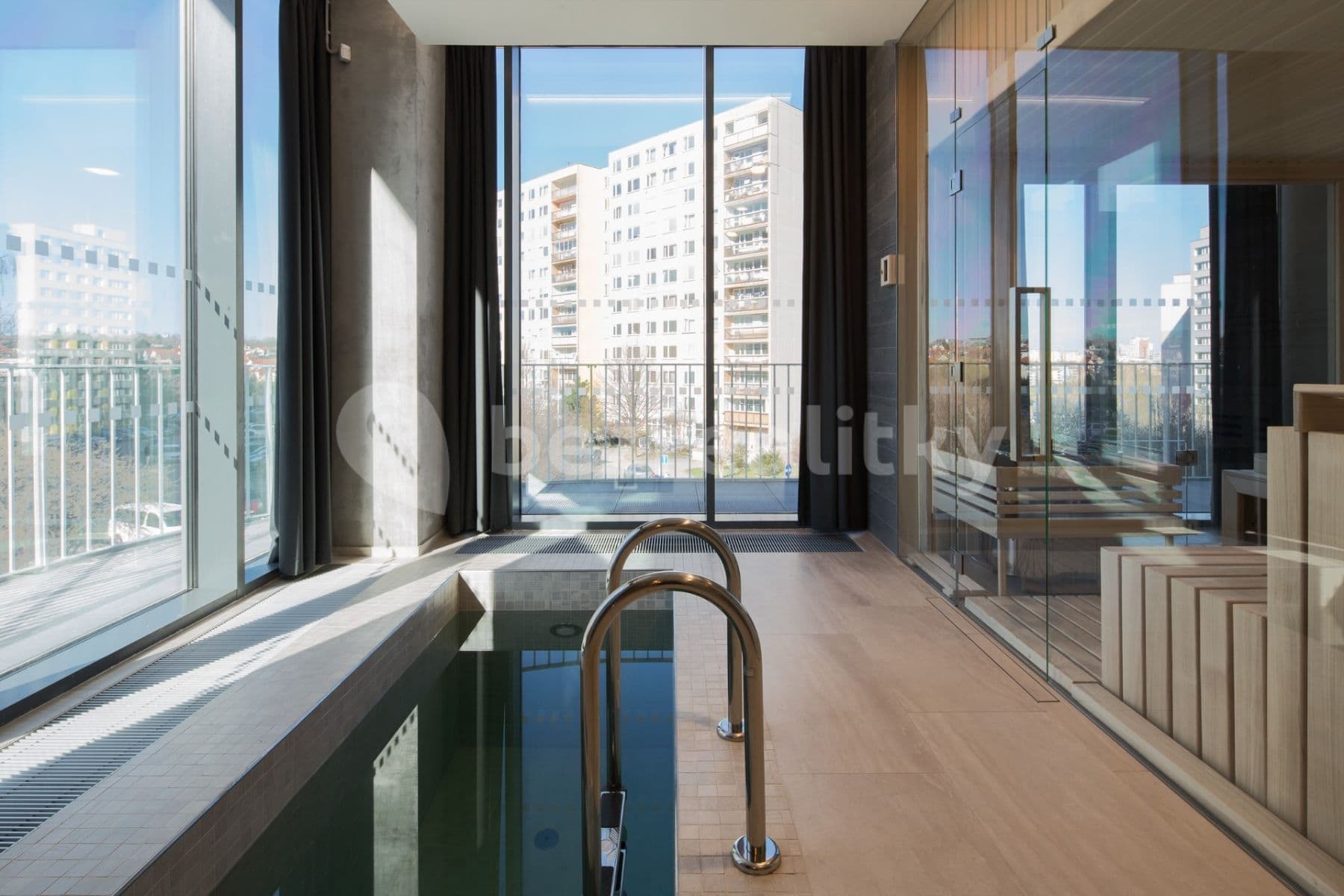 Studio flat to rent, 29 m², Mukařovského, Prague, Prague Studio flat to rent, 29 m², Mukařovského, Prague, Prague