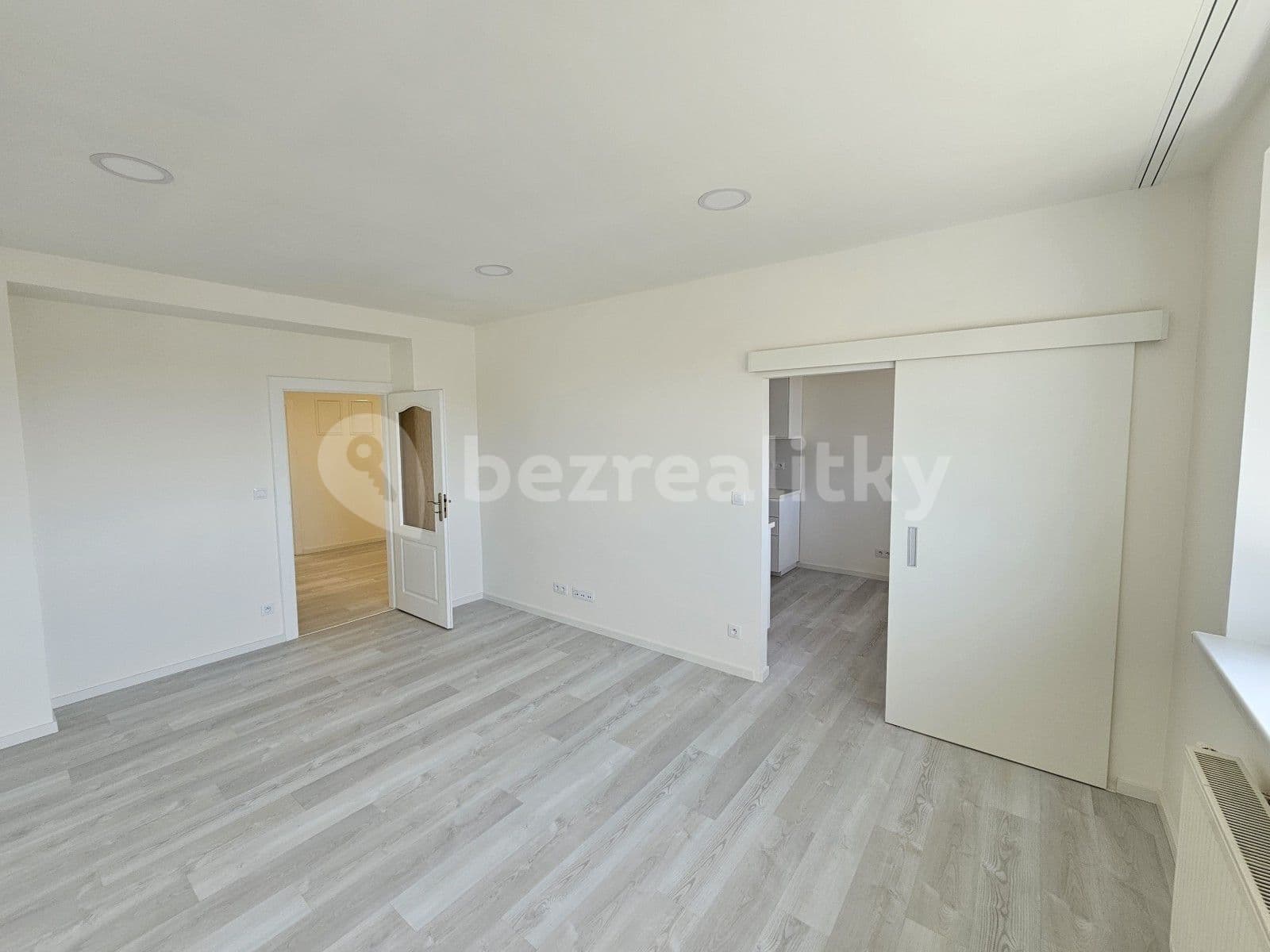 2 bedroom flat to rent, 70 m², Viniční, Brno, Jihomoravský Region 2 bedroom flat to rent, 70 m², Viniční, Brno, Jihomoravský Region