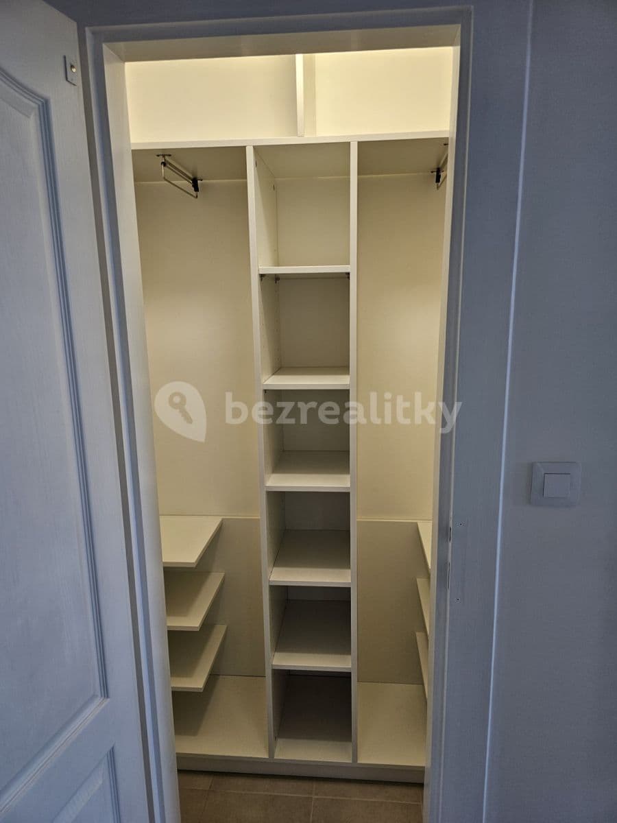 2 bedroom flat to rent, 70 m², Viniční, Brno, Jihomoravský Region 2 bedroom flat to rent, 70 m², Viniční, Brno, Jihomoravský Region