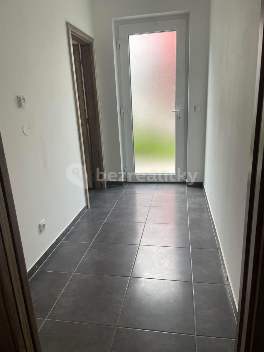 house to rent, 97 m², Tři Vršky, Králův Dvůr, Středočeský Region house to rent, 97 m², Tři Vršky, Králův Dvůr, Středočeský Region