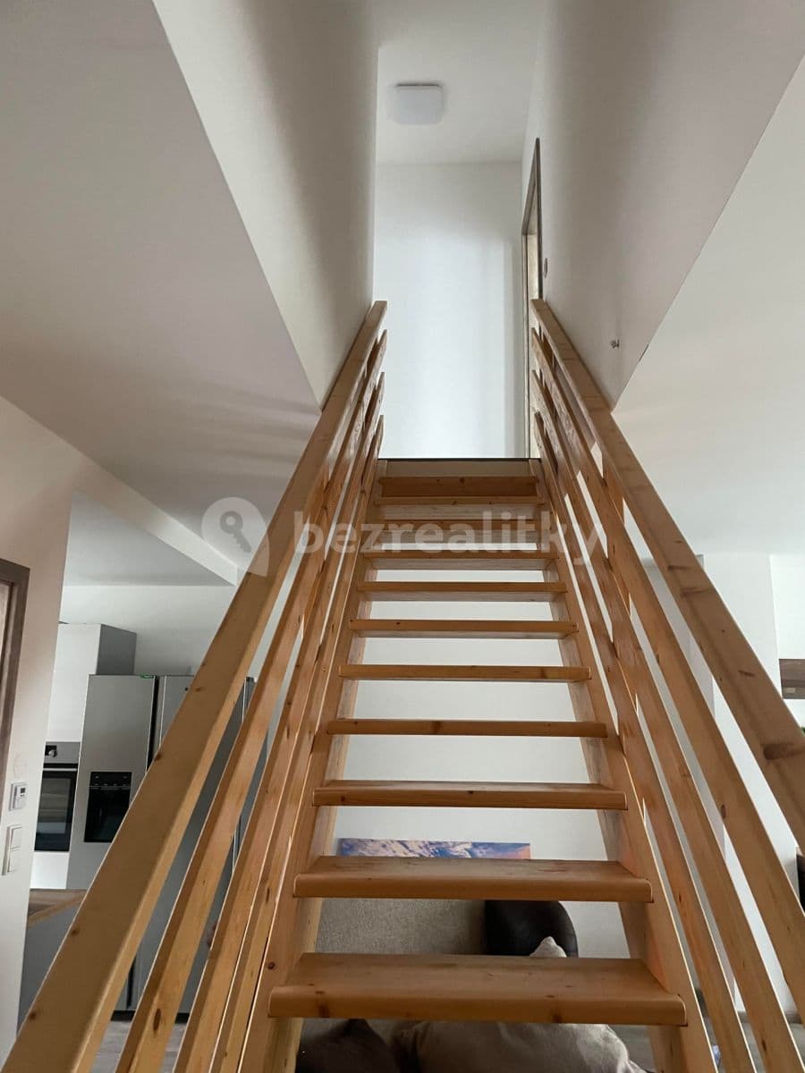 house to rent, 97 m², Tři Vršky, Králův Dvůr, Středočeský Region house to rent, 97 m², Tři Vršky, Králův Dvůr, Středočeský Region