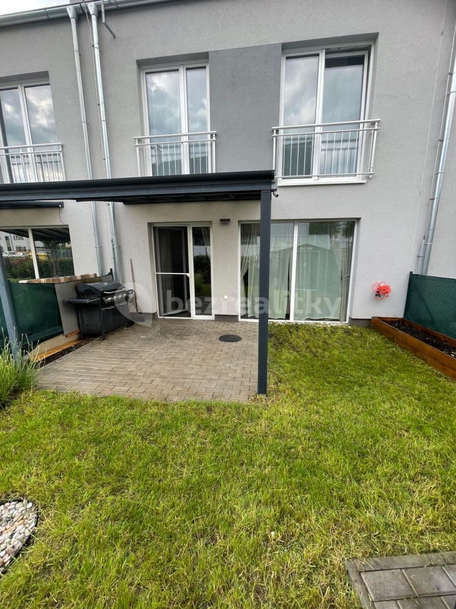 house to rent, 97 m², Tři Vršky, Králův Dvůr, Středočeský Region house to rent, 97 m², Tři Vršky, Králův Dvůr, Středočeský Region