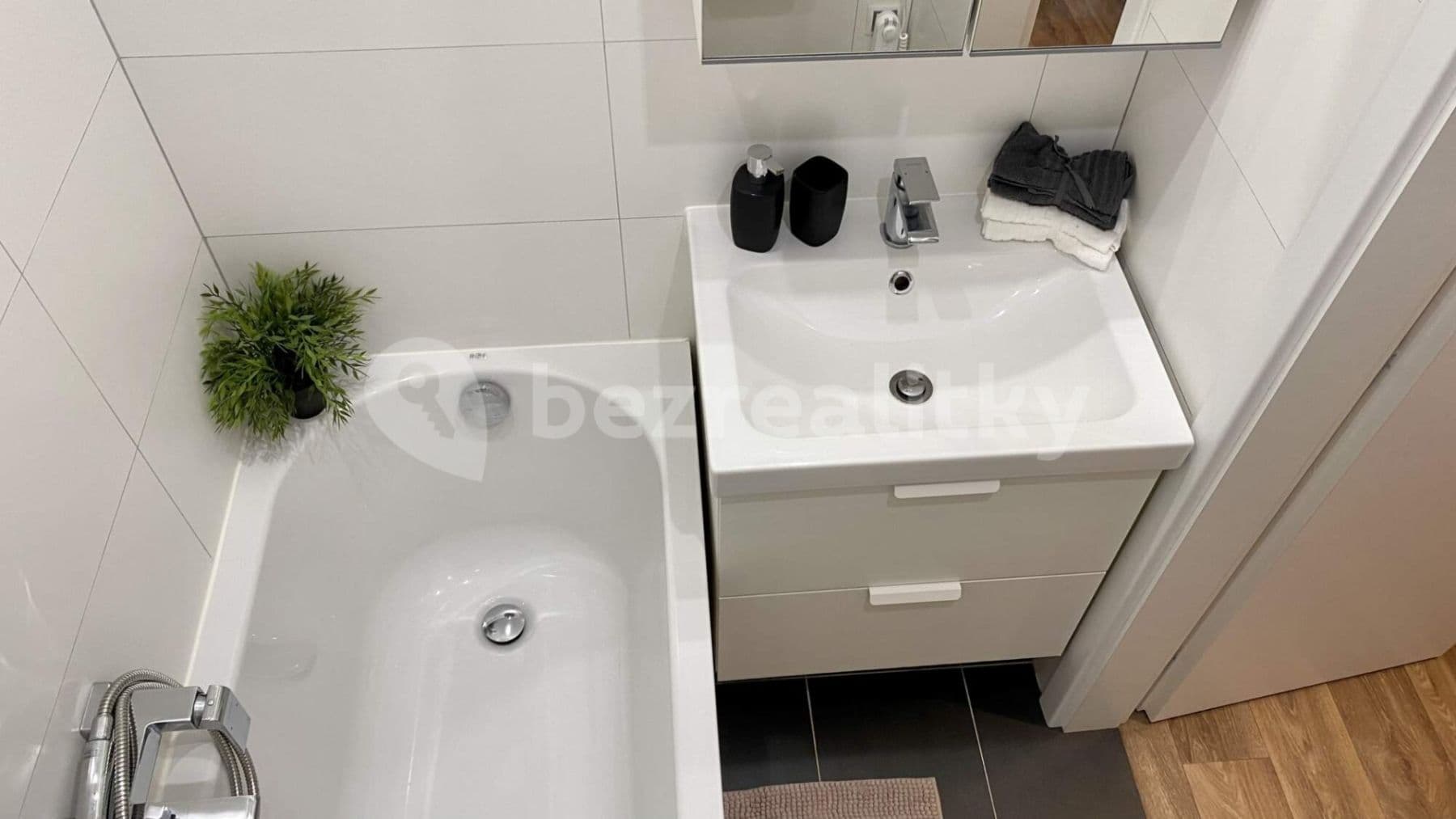 1 bedroom with open-plan kitchen flat to rent, 66 m², Na Královkách, Kuřim, Jihomoravský Region 1 bedroom with open-plan kitchen flat to rent, 66 m², Na Královkách, Kuřim, Jihomoravský Region