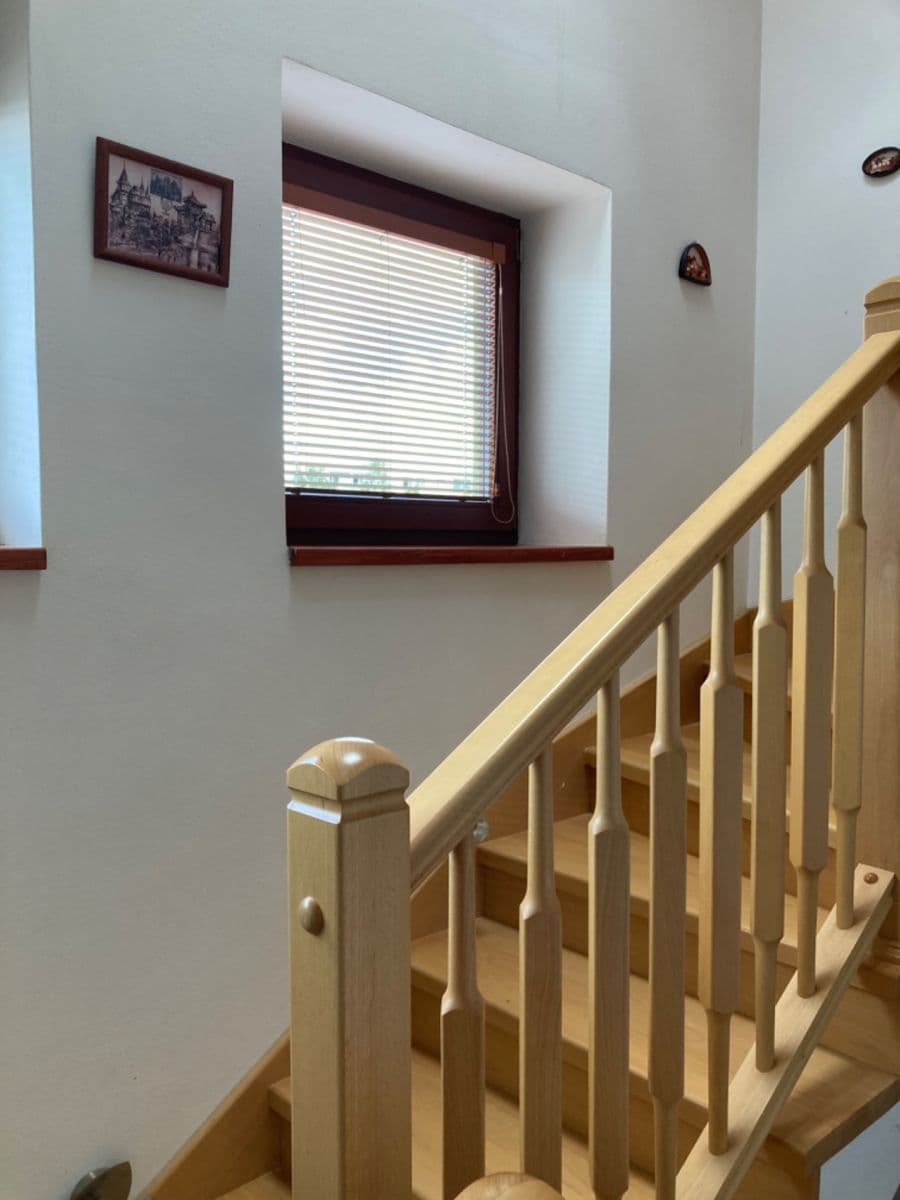 house for sale, 200 m², Kvetinová, Banská Bystrica, Banskobystrický Region house for sale, 200 m², Kvetinová, Banská Bystrica, Banskobystrický Region