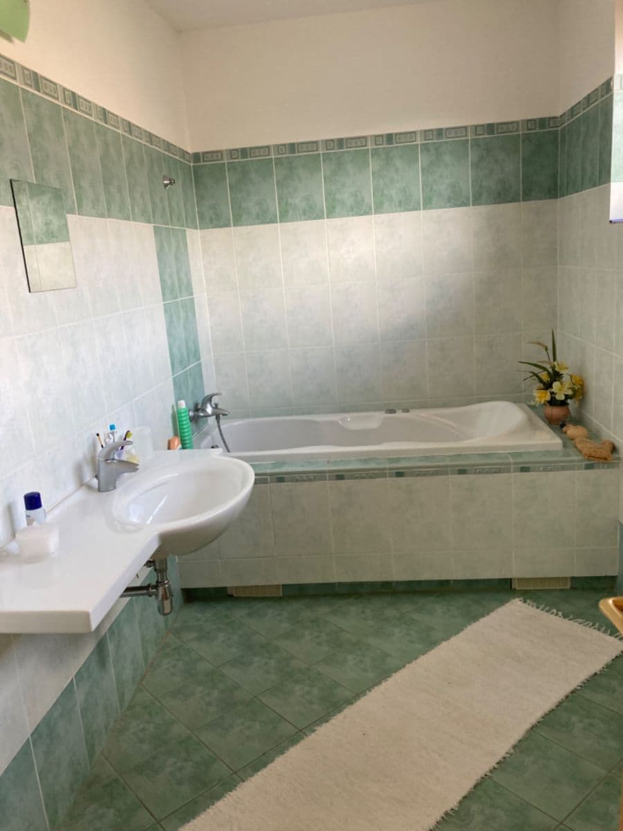 house for sale, 200 m², Kvetinová, Banská Bystrica, Banskobystrický Region house for sale, 200 m², Kvetinová, Banská Bystrica, Banskobystrický Region