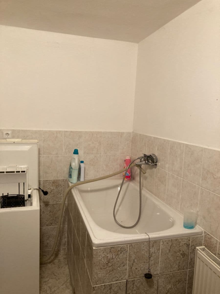 house for sale, 200 m², Kvetinová, Banská Bystrica, Banskobystrický Region house for sale, 200 m², Kvetinová, Banská Bystrica, Banskobystrický Region