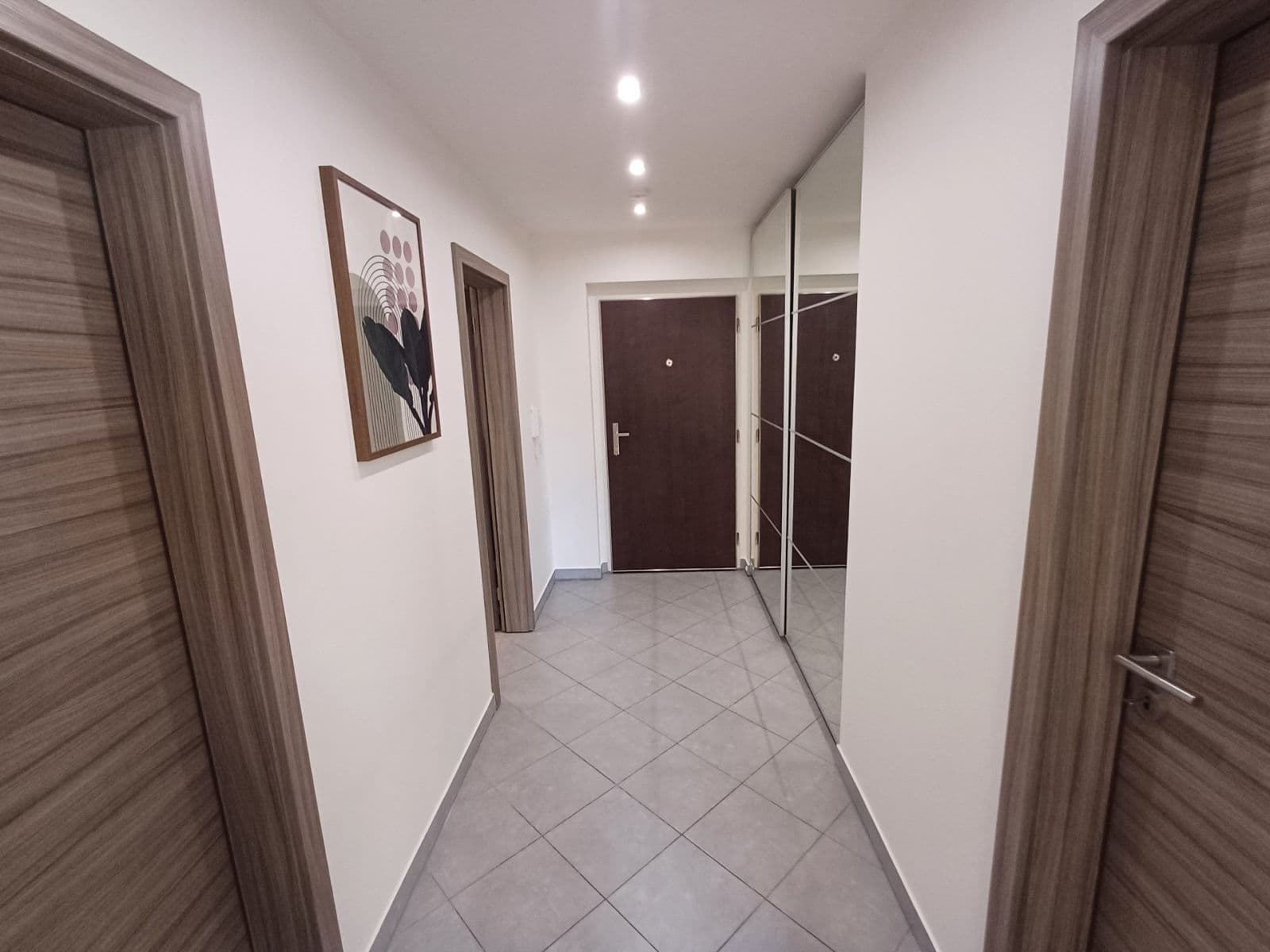 1 bedroom with open-plan kitchen flat to rent, 63 m², V Háji, Prague, Prague 1 bedroom with open-plan kitchen flat to rent, 63 m², V Háji, Prague, Prague