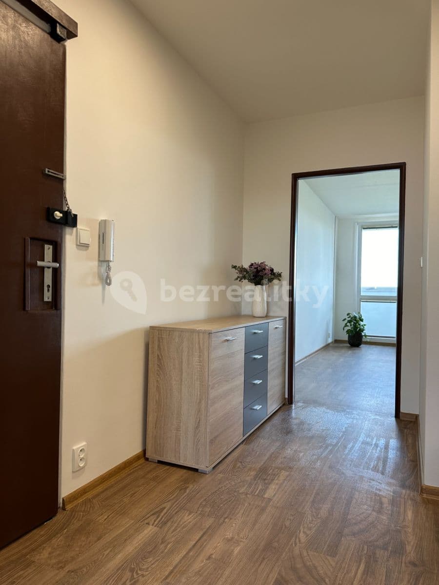 2 bedroom with open-plan kitchen flat to rent, 73 m², Zárybská, Prague, Prague 2 bedroom with open-plan kitchen flat to rent, 73 m², Zárybská, Prague, Prague