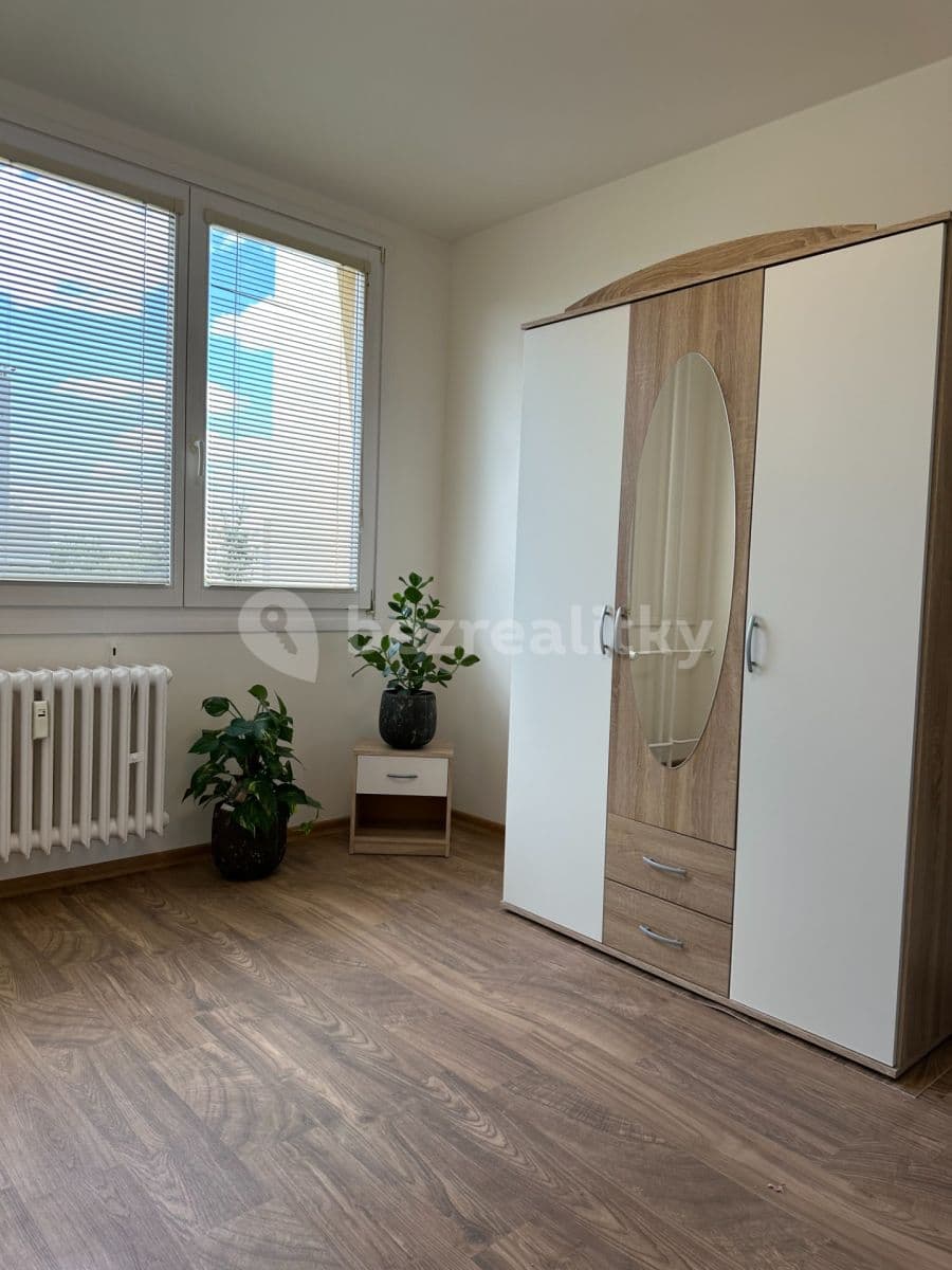 2 bedroom with open-plan kitchen flat to rent, 73 m², Zárybská, Prague, Prague 2 bedroom with open-plan kitchen flat to rent, 73 m², Zárybská, Prague, Prague