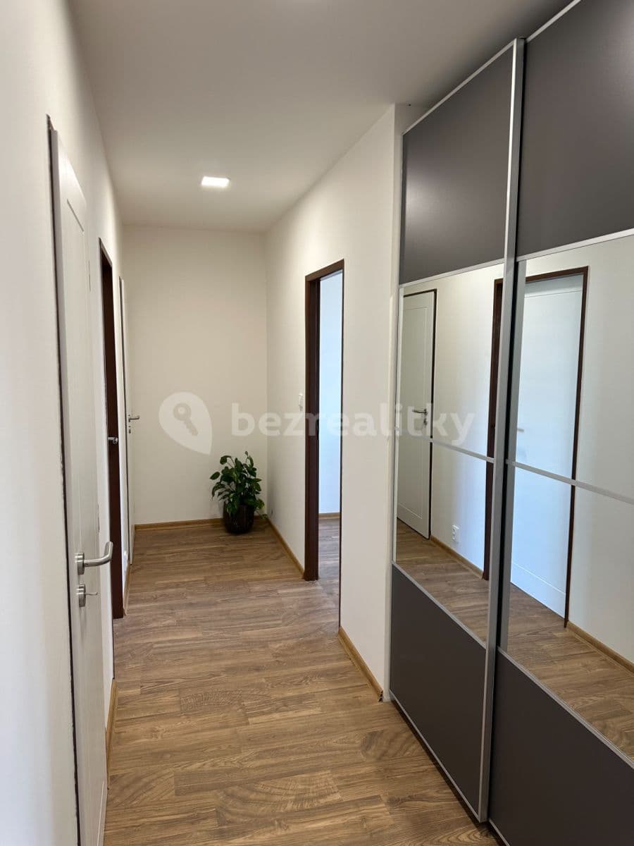 2 bedroom with open-plan kitchen flat to rent, 73 m², Zárybská, Prague, Prague 2 bedroom with open-plan kitchen flat to rent, 73 m², Zárybská, Prague, Prague