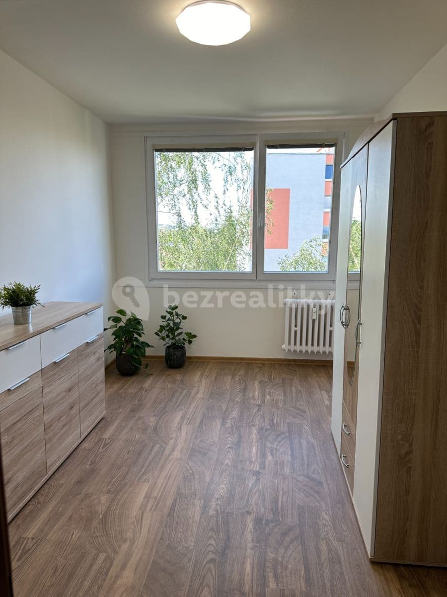 2 bedroom with open-plan kitchen flat to rent, 73 m², Zárybská, Prague, Prague 2 bedroom with open-plan kitchen flat to rent, 73 m², Zárybská, Prague, Prague
