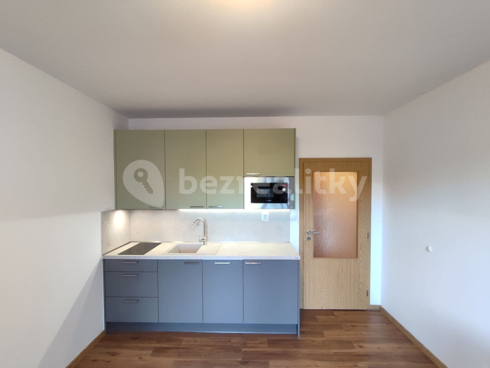 Studio flat to rent, 25 m², Božetěchova, Brno, Jihomoravský Region Studio flat to rent, 25 m², Božetěchova, Brno, Jihomoravský Region