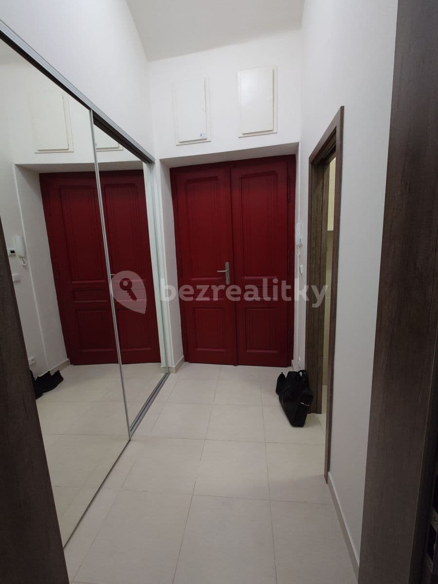 Small studio flat to rent, 28 m², Erbenova, Prague, Prague Small studio flat to rent, 28 m², Erbenova, Prague, Prague