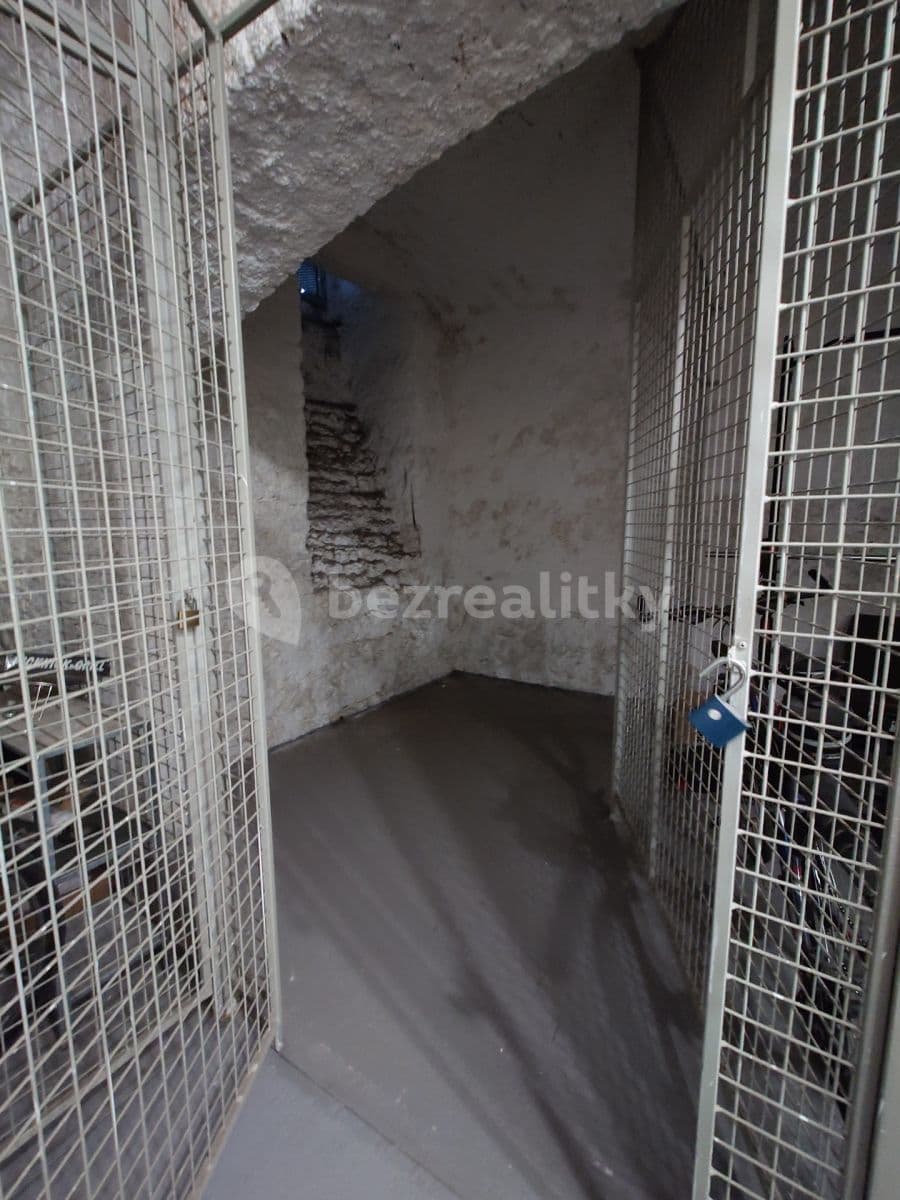 Small studio flat to rent, 28 m², Erbenova, Prague, Prague Small studio flat to rent, 28 m², Erbenova, Prague, Prague
