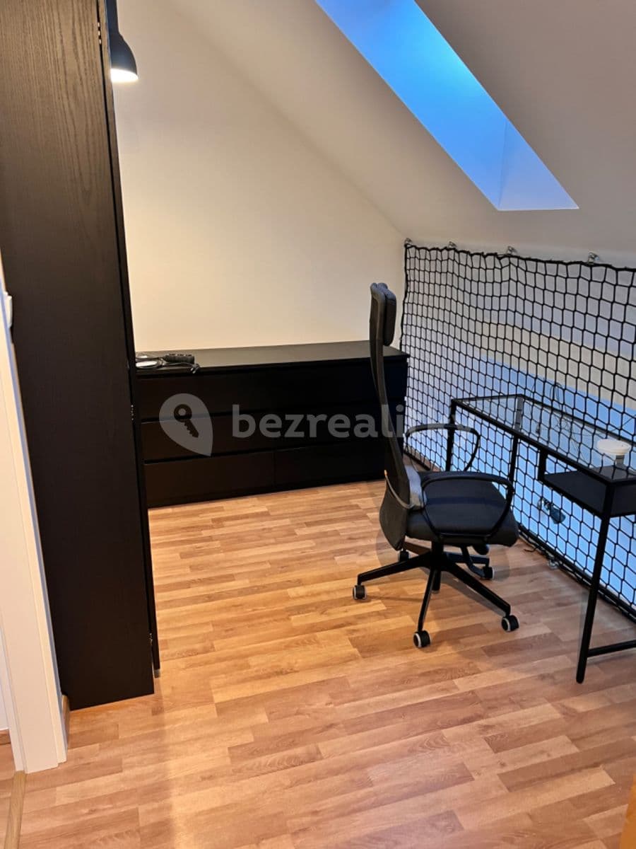 2 bedroom with open-plan kitchen flat to rent, 70 m², 28. pluku, Prague, Prague 2 bedroom with open-plan kitchen flat to rent, 70 m², 28. pluku, Prague, Prague