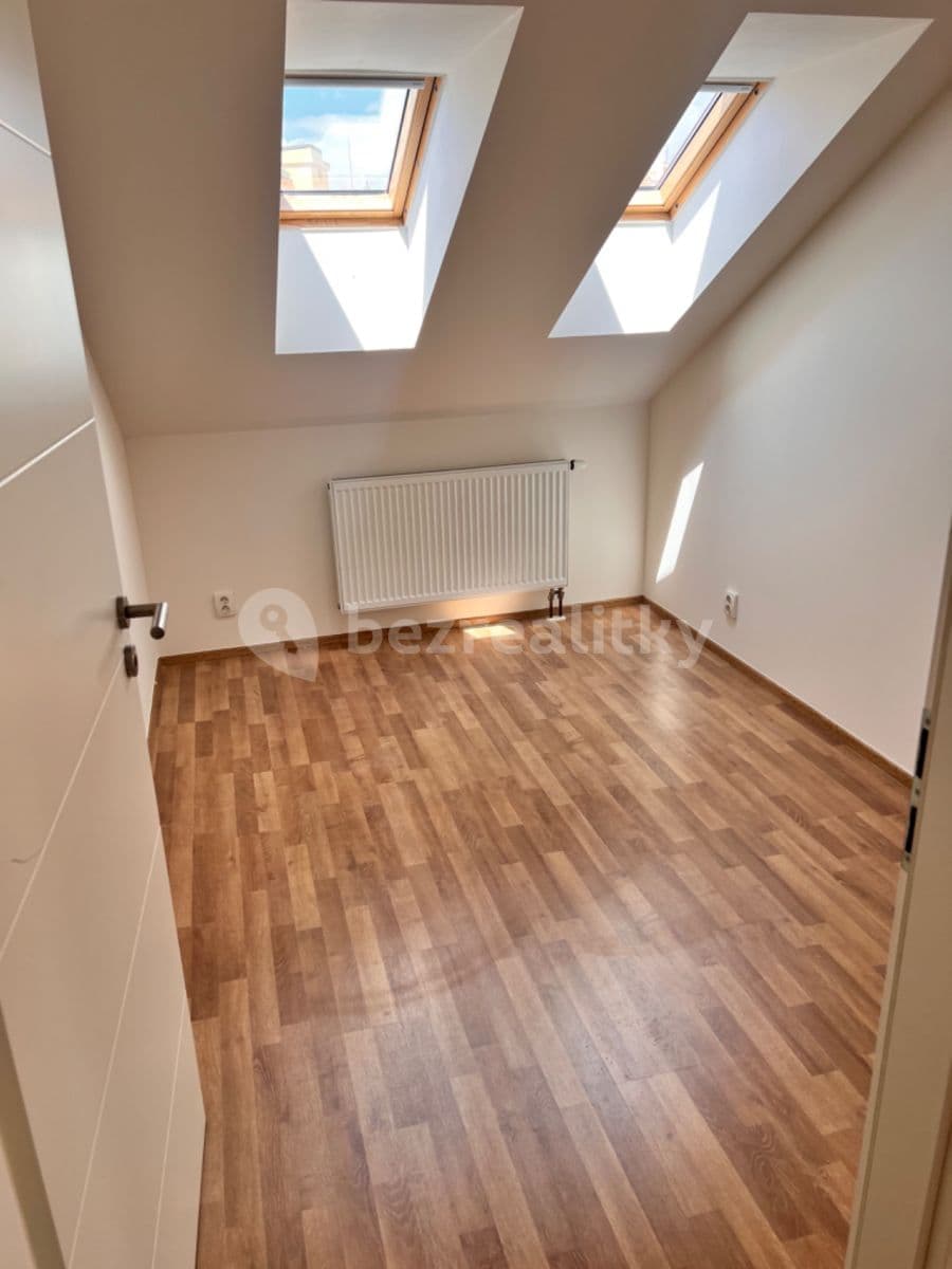 2 bedroom with open-plan kitchen flat to rent, 70 m², 28. pluku, Prague, Prague 2 bedroom with open-plan kitchen flat to rent, 70 m², 28. pluku, Prague, Prague