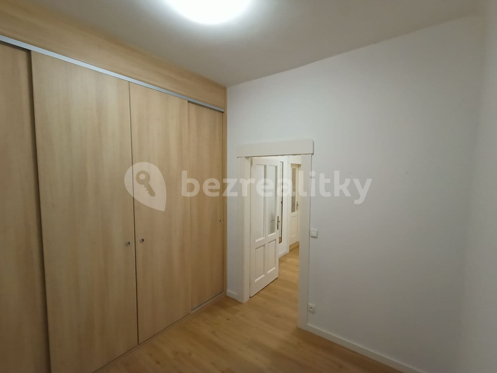 1 bedroom with open-plan kitchen flat to rent, 50 m², U Nikolajky, Prague, Prague 1 bedroom with open-plan kitchen flat to rent, 50 m², U Nikolajky, Prague, Prague
