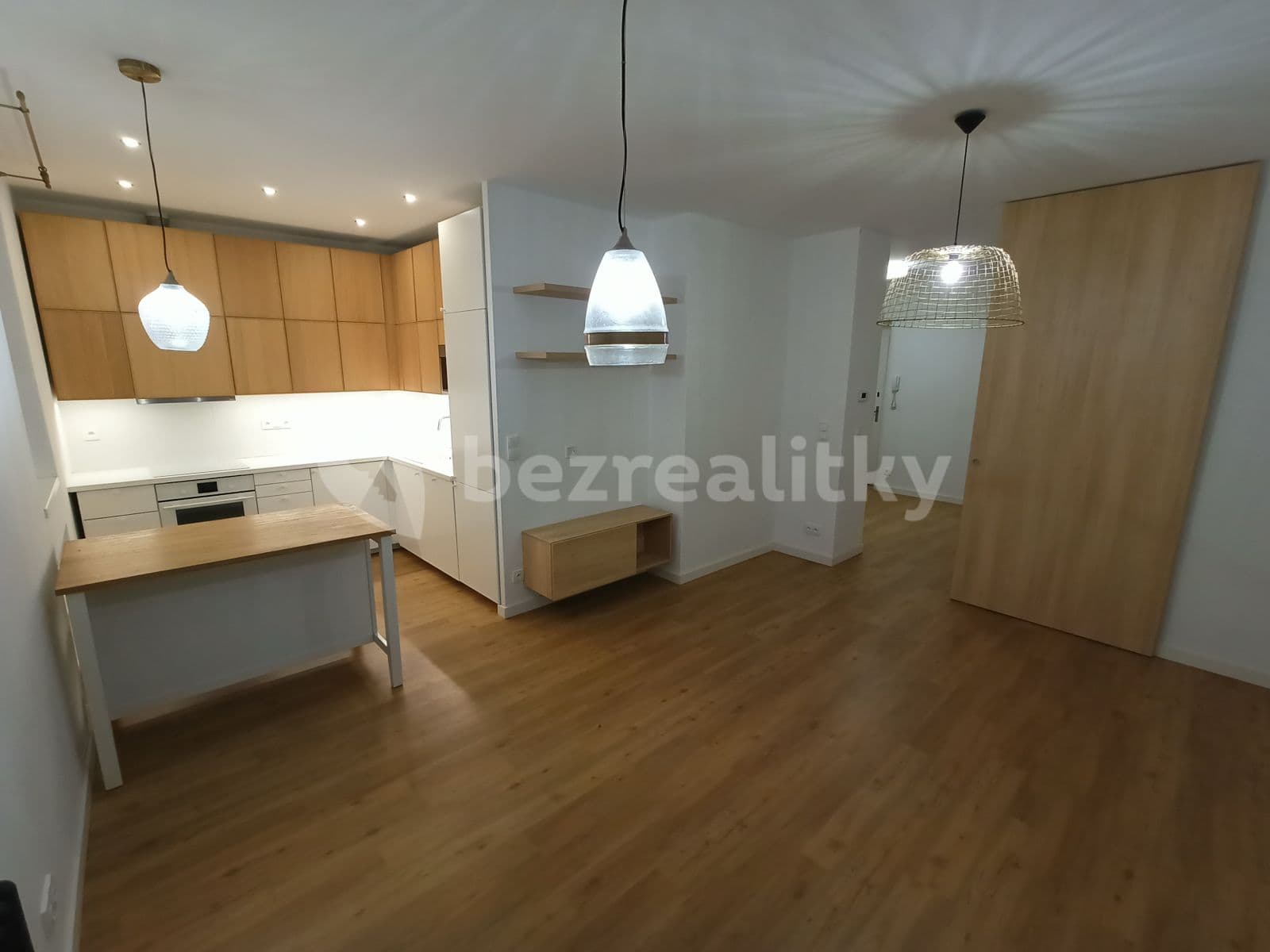 1 bedroom with open-plan kitchen flat to rent, 50 m², U Nikolajky, Prague, Prague 1 bedroom with open-plan kitchen flat to rent, 50 m², U Nikolajky, Prague, Prague