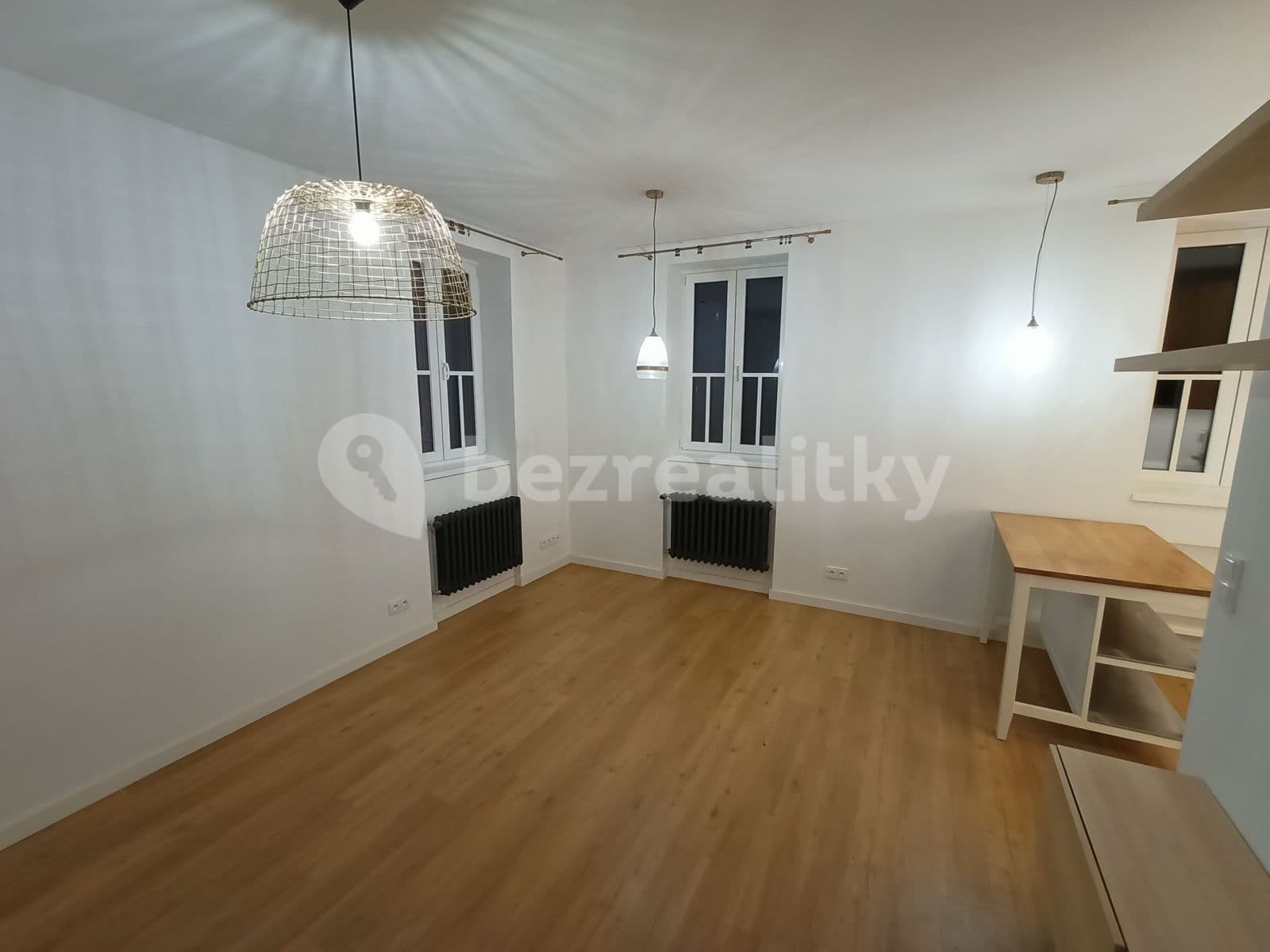 1 bedroom with open-plan kitchen flat to rent, 50 m², U Nikolajky, Prague, Prague 1 bedroom with open-plan kitchen flat to rent, 50 m², U Nikolajky, Prague, Prague