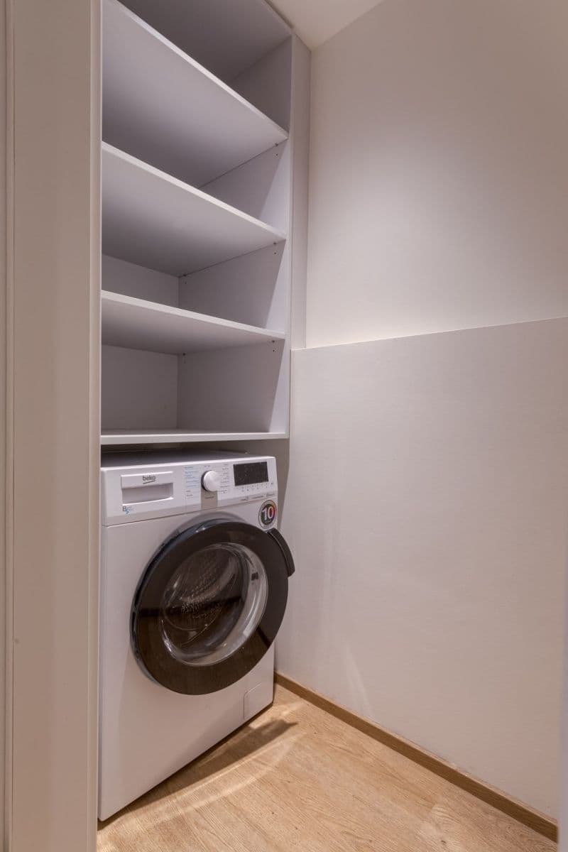 1 bedroom with open-plan kitchen flat to rent, 54 m², U Lihovaru, Prague, Prague 1 bedroom with open-plan kitchen flat to rent, 54 m², U Lihovaru, Prague, Prague