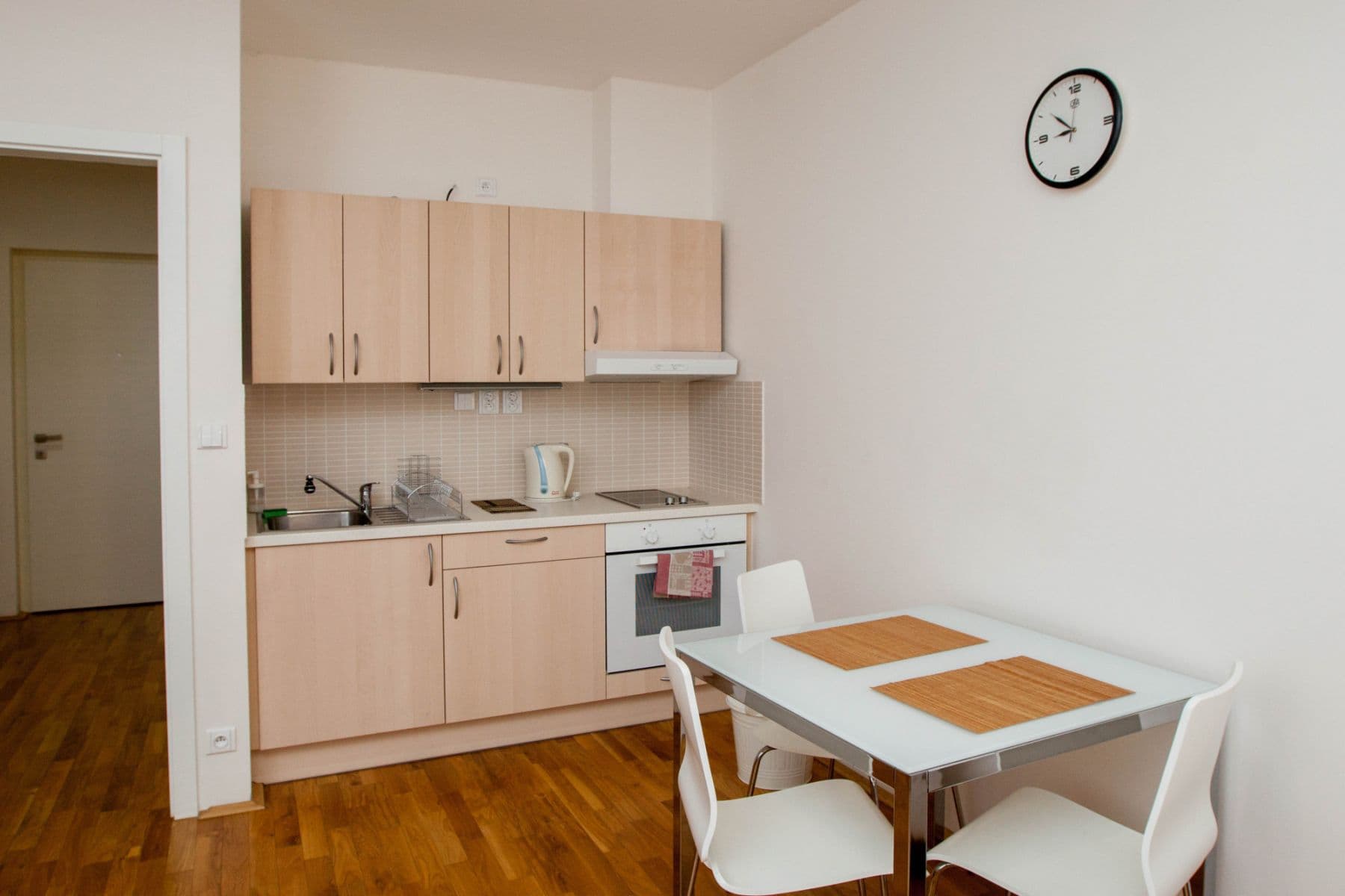 flat to rent, 38 m², Havlíčkovo náměstí, Prague, Prague flat to rent, 38 m², Havlíčkovo náměstí, Prague, Prague