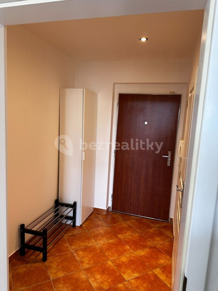 Studio flat to rent, 34 m², Toskánská, Hostivice, Středočeský Region Studio flat to rent, 34 m², Toskánská, Hostivice, Středočeský Region