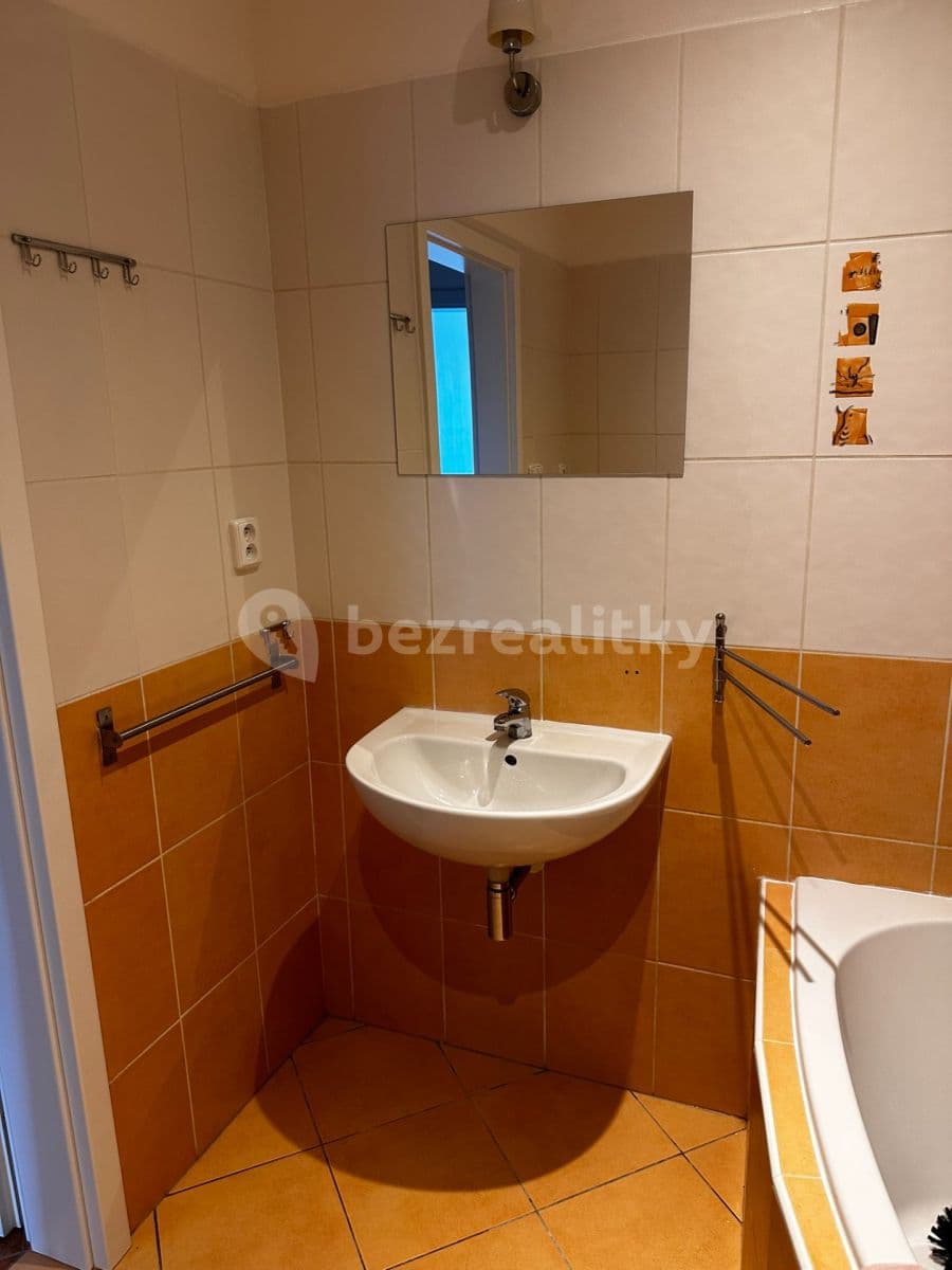 Studio flat to rent, 34 m², Toskánská, Hostivice, Středočeský Region Studio flat to rent, 34 m², Toskánská, Hostivice, Středočeský Region